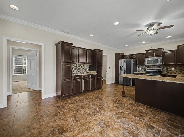 15508 Shakespeare Drive, Evansville, IN 47725