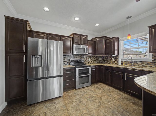 15508 Shakespeare Drive, Evansville, IN 47725