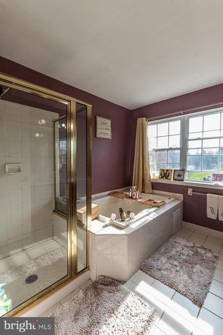 585 ADAMS ST, Easton, PA 18040