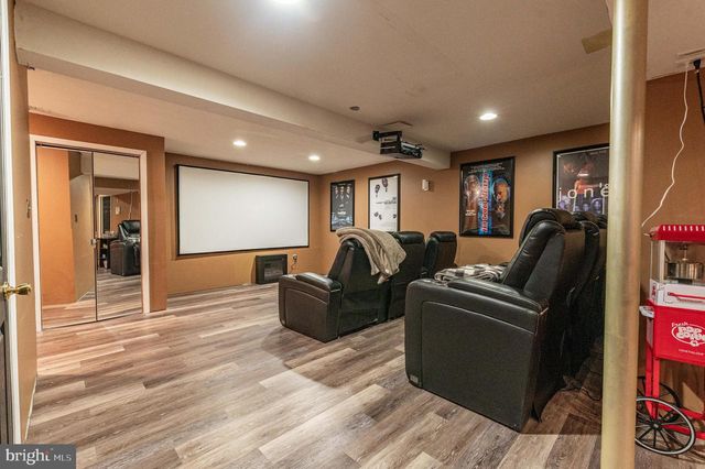 585 ADAMS ST, Easton, PA 18040