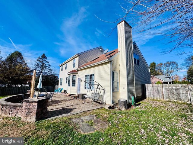 585 ADAMS ST, Easton, PA 18040