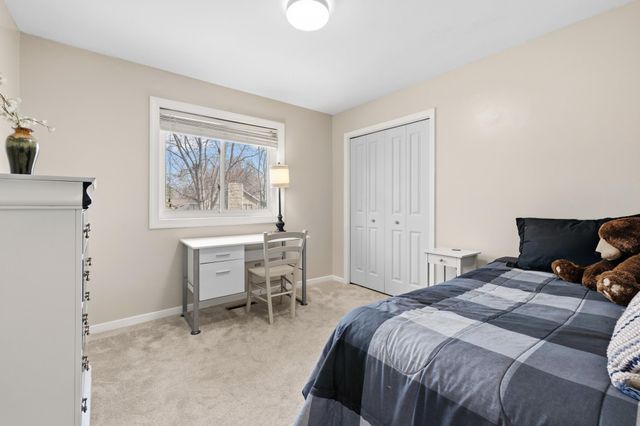 12700 90th Place N, Maple Grove, MN 55369