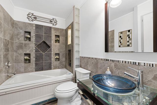 12700 90th Place N, Maple Grove, MN 55369