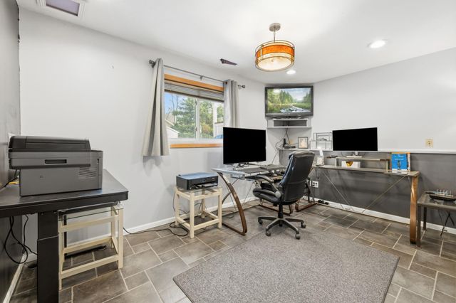 12700 90th Place N, Maple Grove, MN 55369