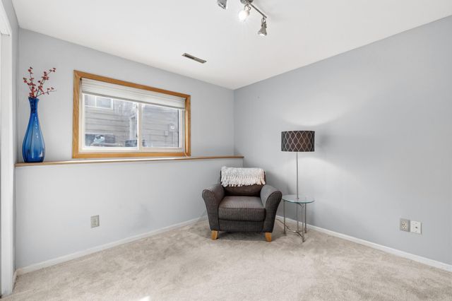 12700 90th Place N, Maple Grove, MN 55369