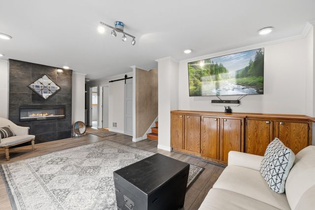 12700 90th Place N, Maple Grove, MN 55369