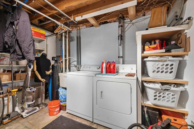 12700 90th Place N, Maple Grove, MN 55369