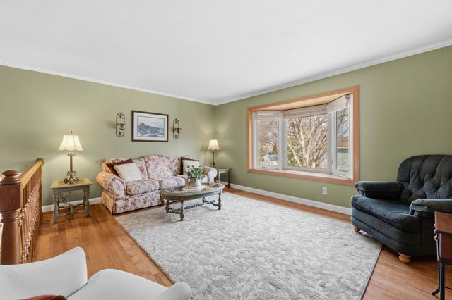 12700 90th Place N, Maple Grove, MN 55369