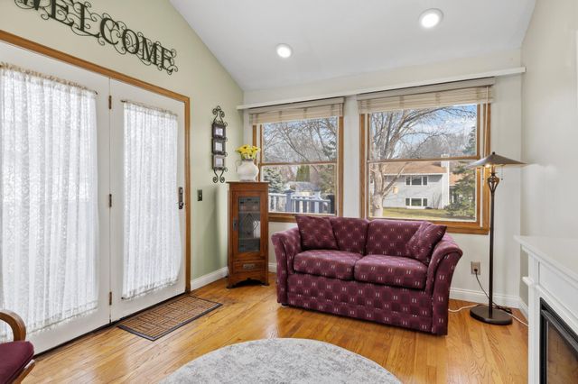 12700 90th Place N, Maple Grove, MN 55369