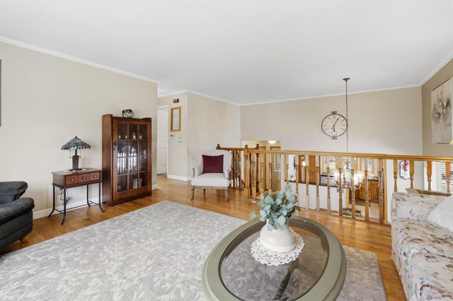 12700 90th Place N, Maple Grove, MN 55369