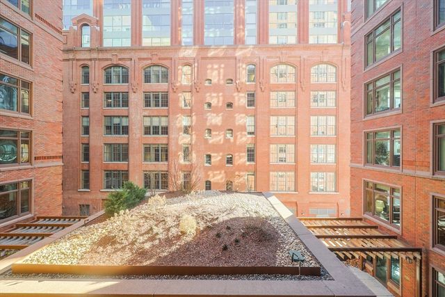 100 Lovejoy Wharf 5P, Boston, MA 02114