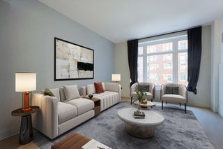 100 Lovejoy Wharf 5P, Boston, MA 02114