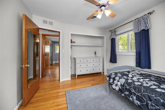 30064 Bentley Street, Livonia, MI 48154
