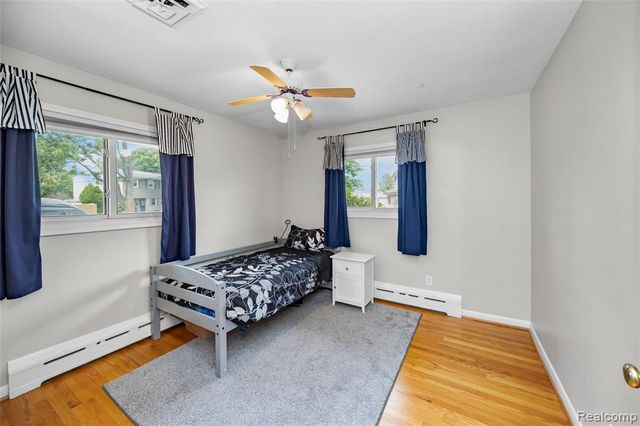30064 Bentley Street, Livonia, MI 48154