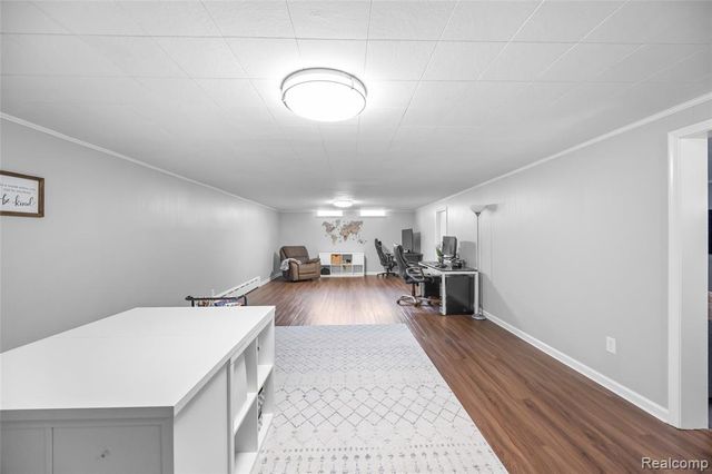 30064 Bentley Street, Livonia, MI 48154
