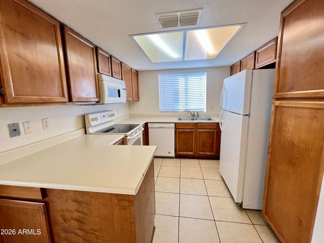 839 S WESTWOOD -- 284, Mesa, AZ 85210