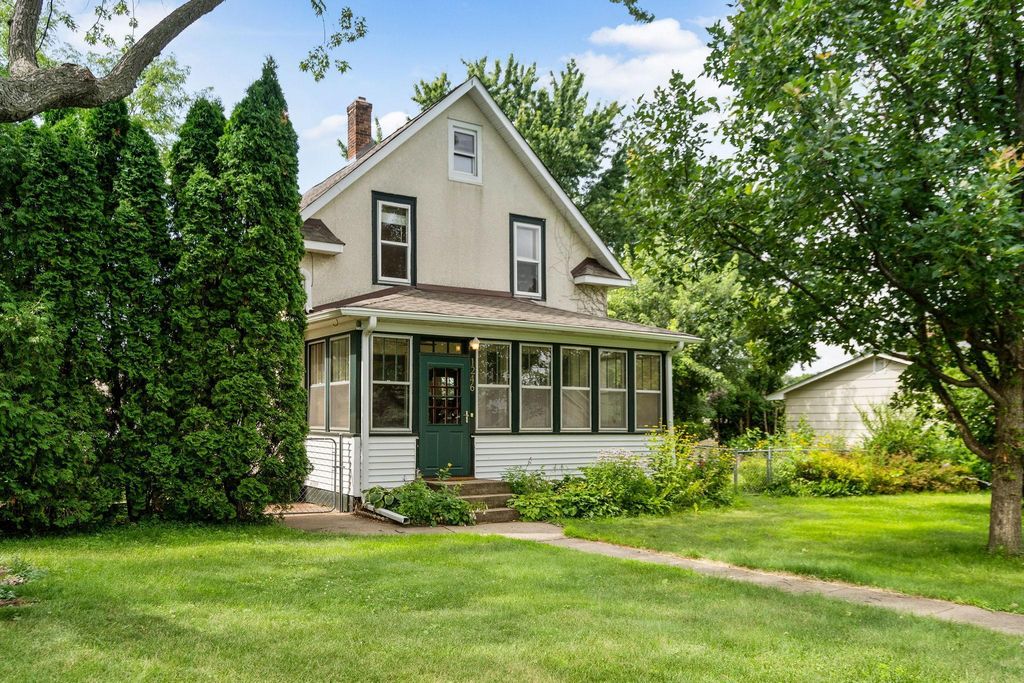 1246 Frisbie Avenue, Maplewood, MN 55109