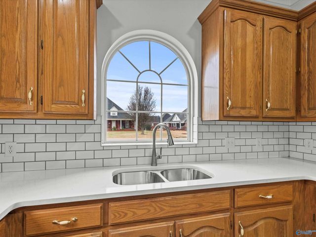 28088 Kim Drive, Harvest, AL 35749