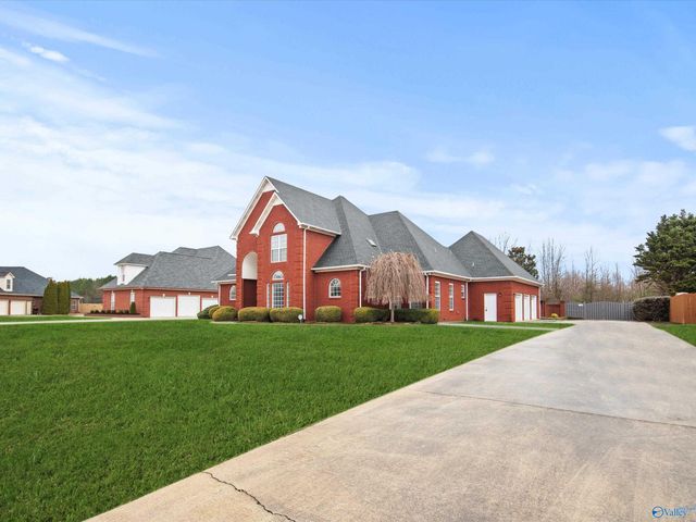 28088 Kim Drive, Harvest, AL 35749