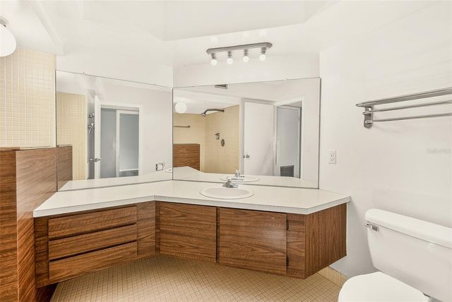 25 COUNTRY CLUB DRIVE, Largo, FL 33771