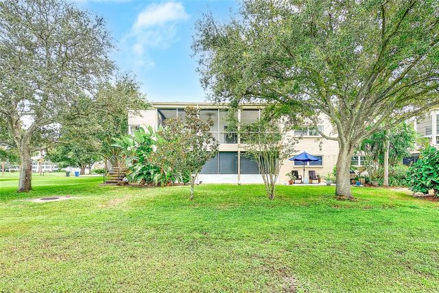 25 COUNTRY CLUB DRIVE, Largo, FL 33771