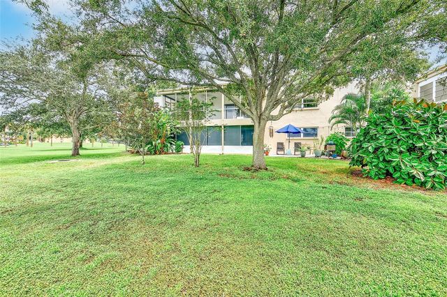 25 COUNTRY CLUB DRIVE, Largo, FL 33771