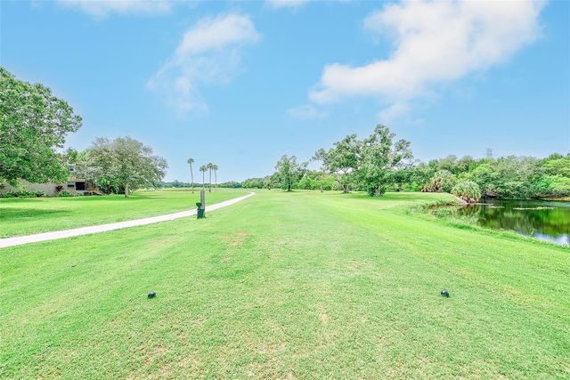 25 COUNTRY CLUB DRIVE, Largo, FL 33771