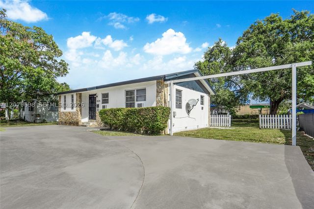 6535 NW 6th Ave, Miami, FL 33150