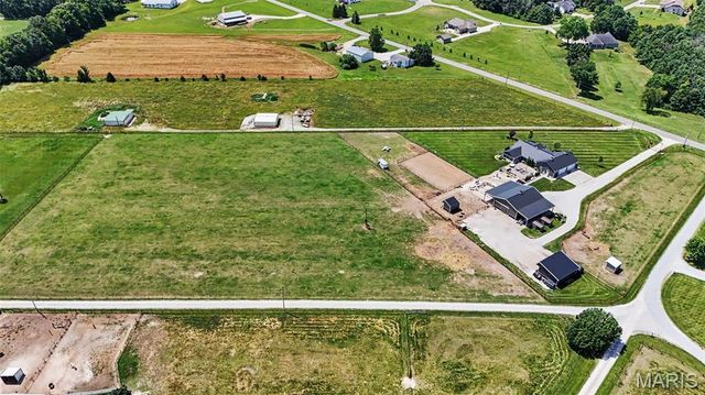 219 Fieth Road, Troy, MO 63379