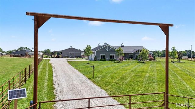 219 Fieth Road, Troy, MO 63379
