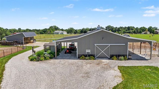 219 Fieth Road, Troy, MO 63379