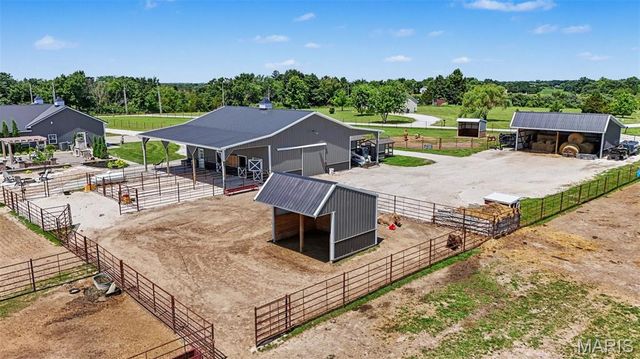 219 Fieth Road, Troy, MO 63379