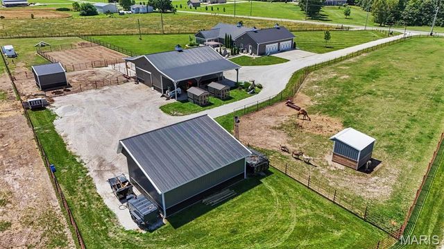 219 Fieth Road, Troy, MO 63379
