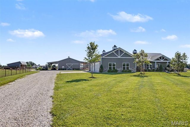219 Fieth Road, Troy, MO 63379