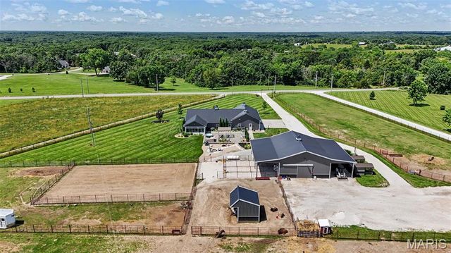 219 Fieth Road, Troy, MO 63379