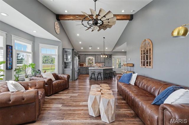 219 Fieth Road, Troy, MO 63379