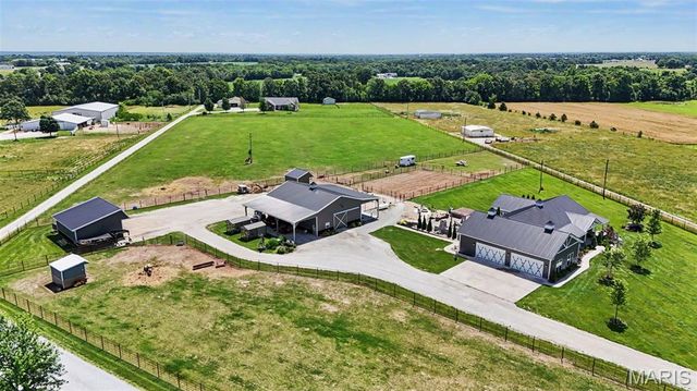 219 Fieth Road, Troy, MO 63379