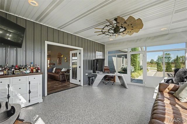219 Fieth Road, Troy, MO 63379