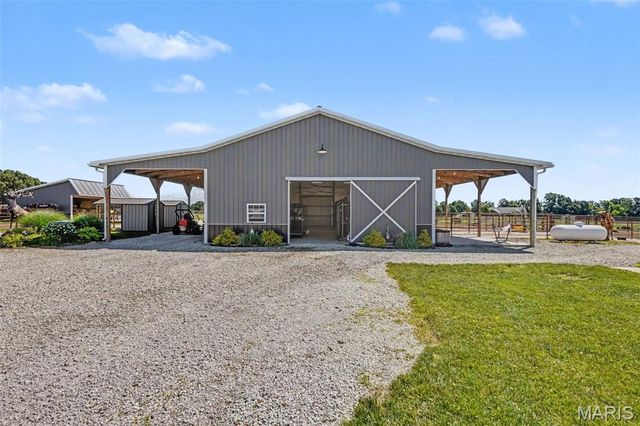 219 Fieth Road, Troy, MO 63379