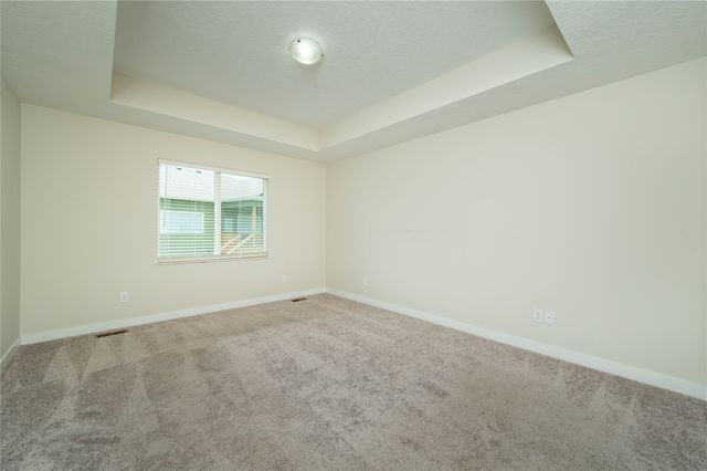 9068 Hayden Drive, West Des Moines, IA 50266