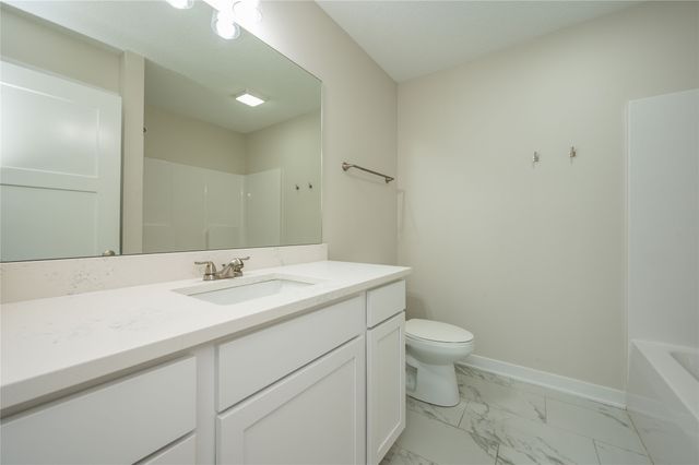 9068 Hayden Drive, West Des Moines, IA 50266