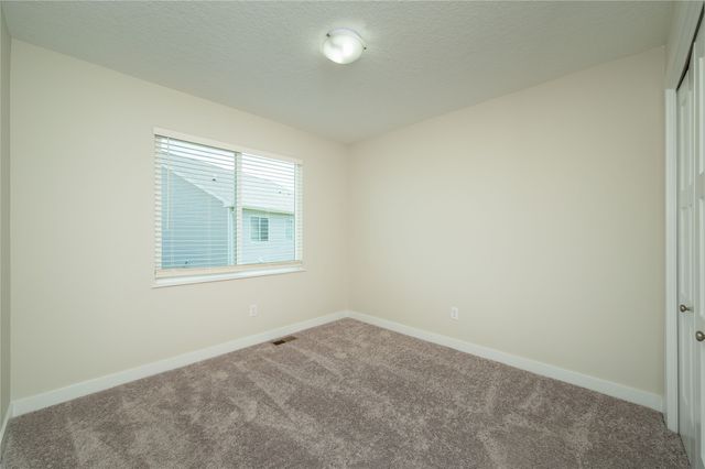 9068 Hayden Drive, West Des Moines, IA 50266