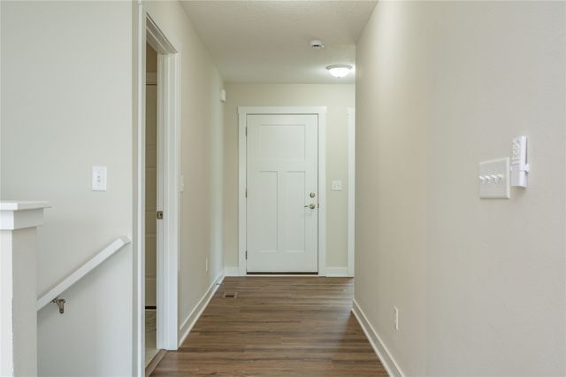 9068 Hayden Drive, West Des Moines, IA 50266