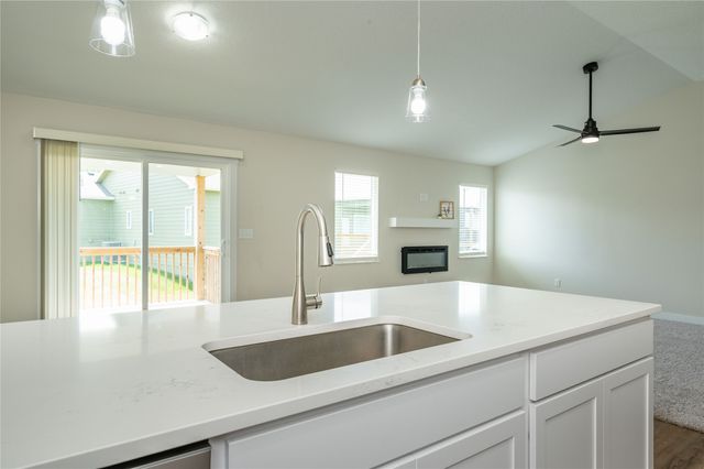 9068 Hayden Drive, West Des Moines, IA 50266