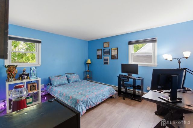 45 Kendall Drive, Sayreville, NJ 08859