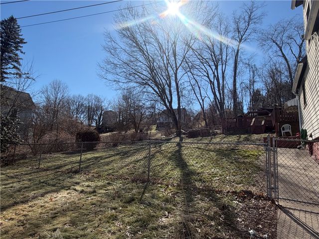 143 Whitestown Rd, Twp Of But Sw, PA 16045