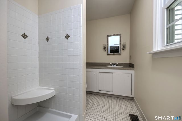 12 Walker Road, Woodbury, CT 06798