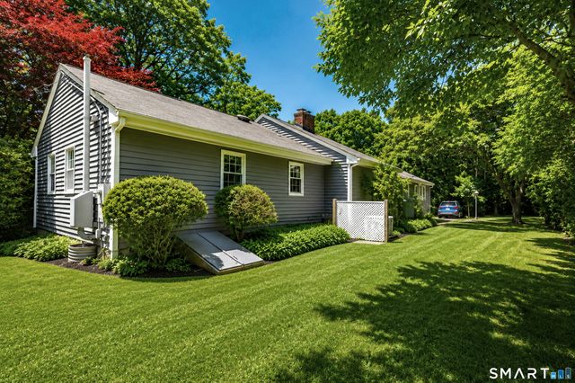12 Walker Road, Woodbury, CT 06798