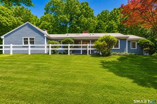 12 Walker Road, Woodbury, CT 06798