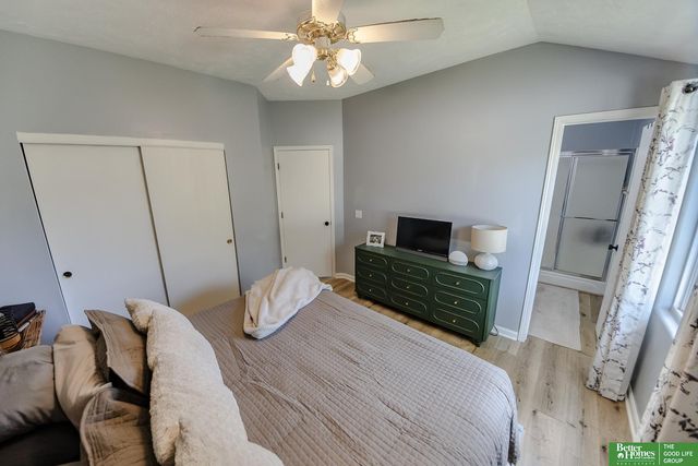 11854 Newport Avenue, Omaha, NE 68164